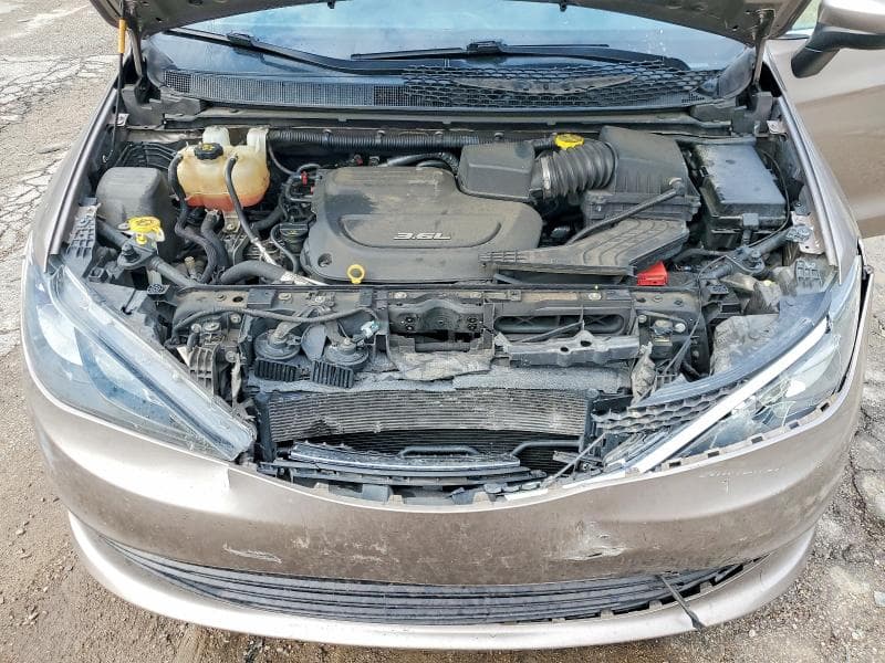 2017 CHRYSLER PACIFICA TOURING 12