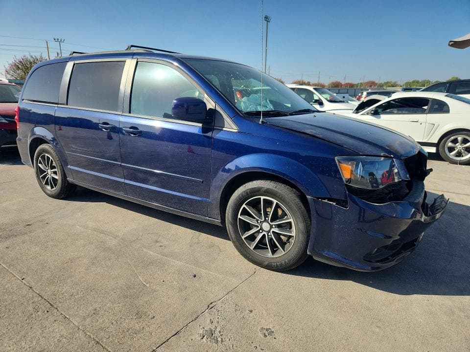 2017 DODGE GRAND CARAVAN GT 4