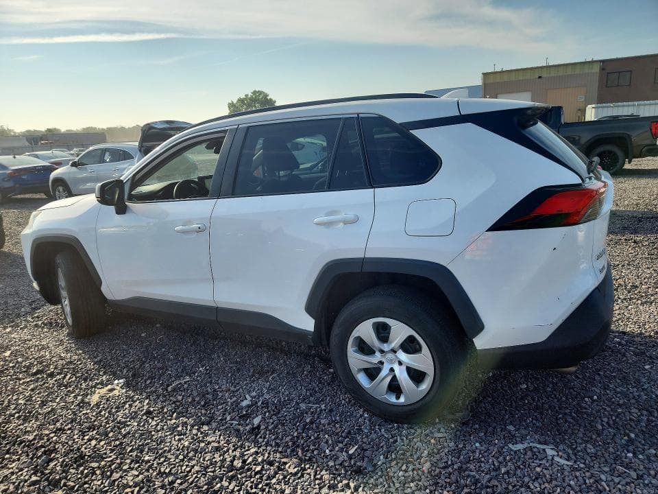 2020 TOYOTA RAV4 LE 2
