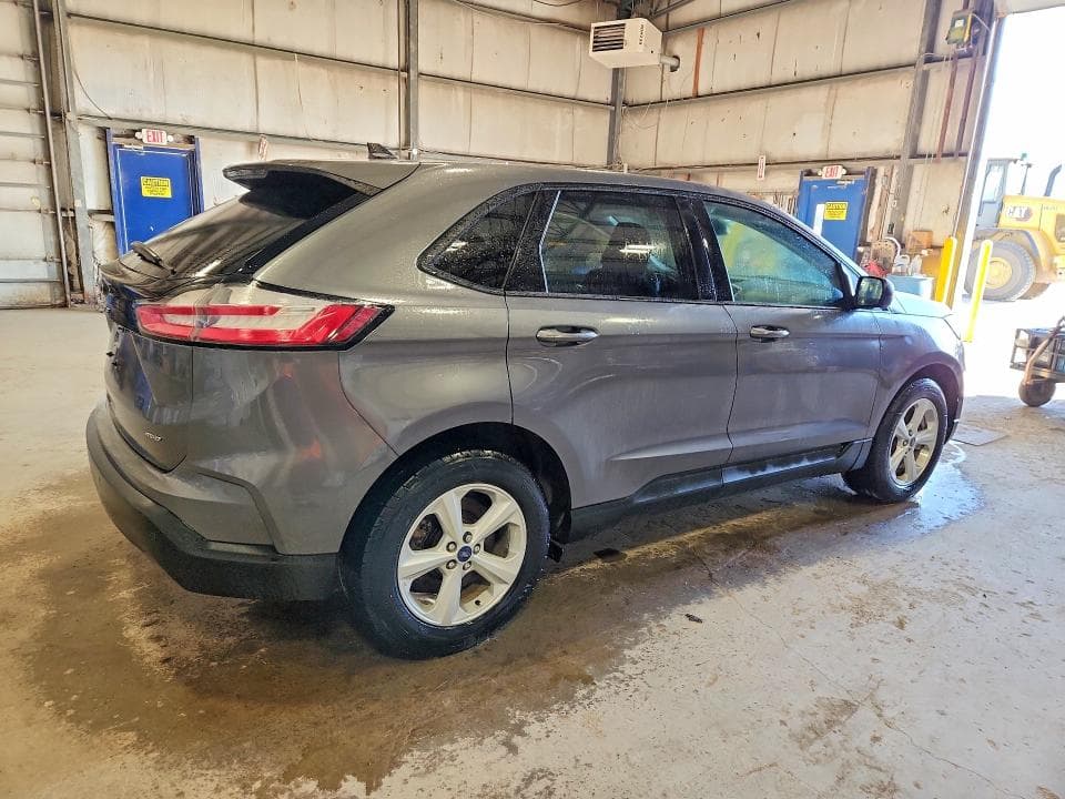 2021 FORD EDGE SE 3