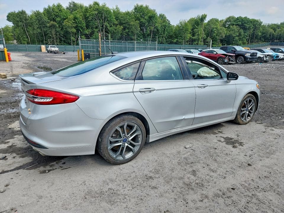 2017 FORD FUSION SE 3