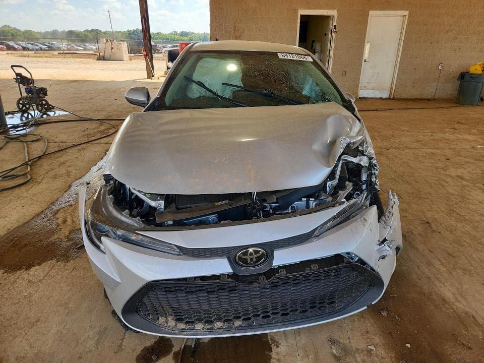 2022 TOYOTA COROLLA LE 5