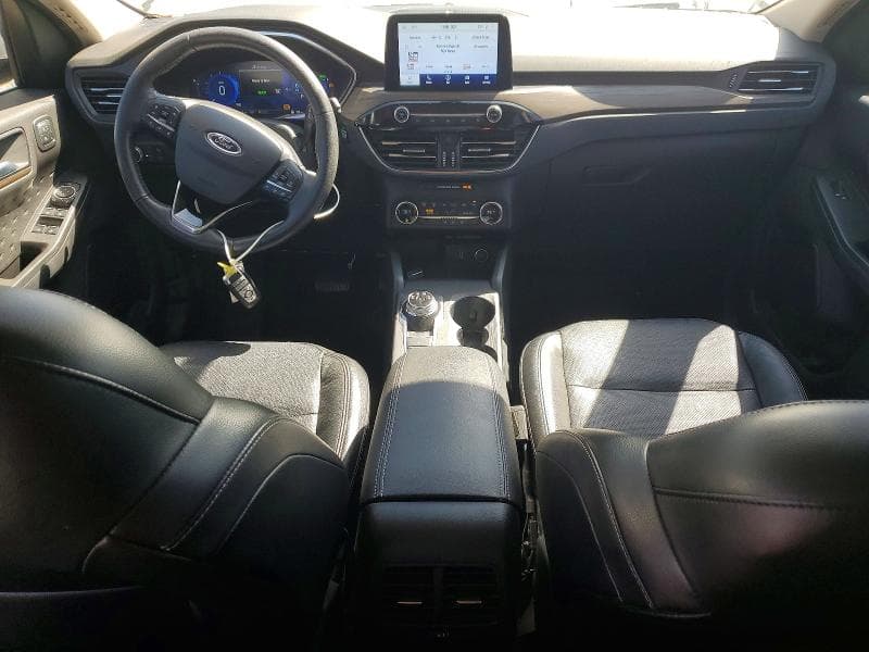 2020 FORD ESCAPE TITANIUM 8
