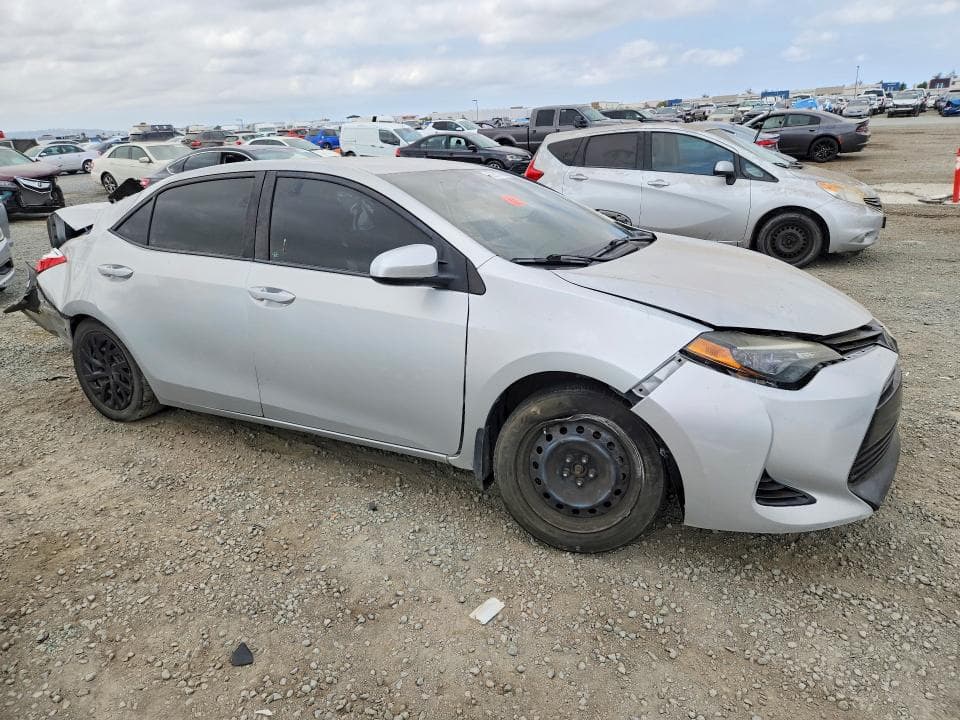 2018 TOYOTA COROLLA LE 4