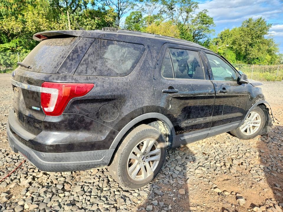 2019 FORD EXPLORER XLT 3