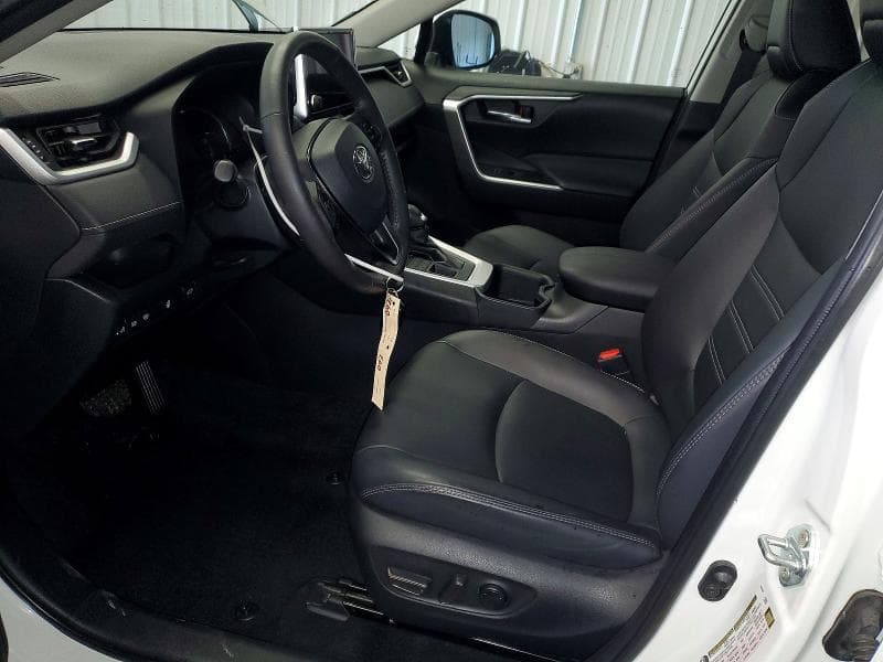 2024 TOYOTA RAV4 XLE PREMIUM 7