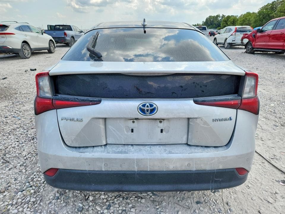 2019 TOYOTA PRIUS LE 6