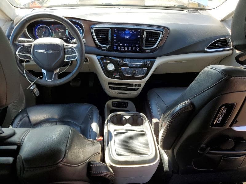 2017 CHRYSLER PACIFICA TOURING L PLUS 8
