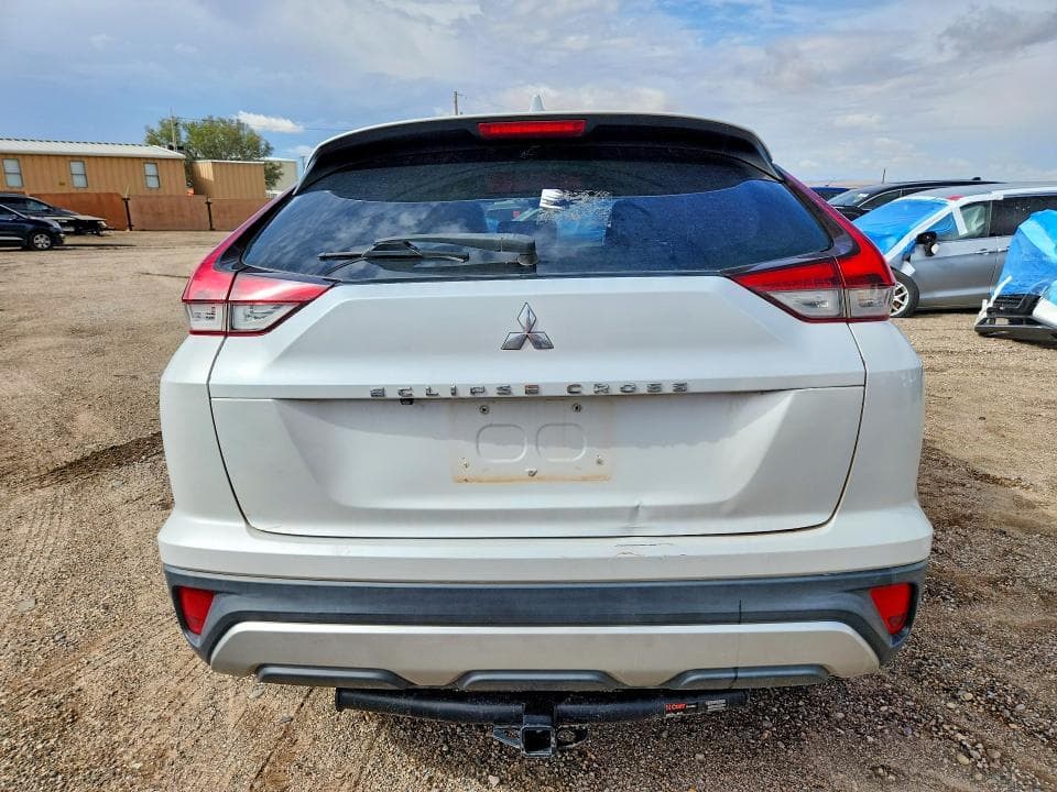 2022 MITSUBISHI ECLIPSE CROSS SE 6