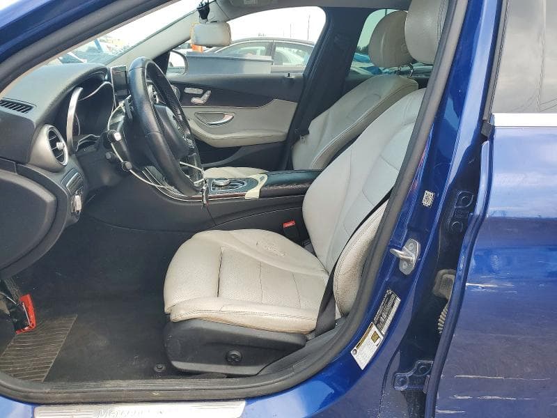 2017 MERCEDES-BENZ C 300 4MATIC 7