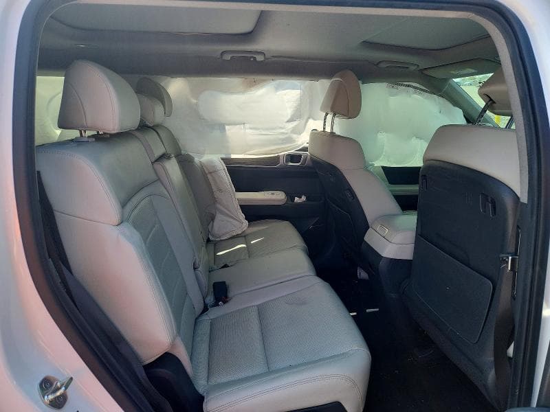 2024 HYUNDAI SANTA FE LIMITED 11