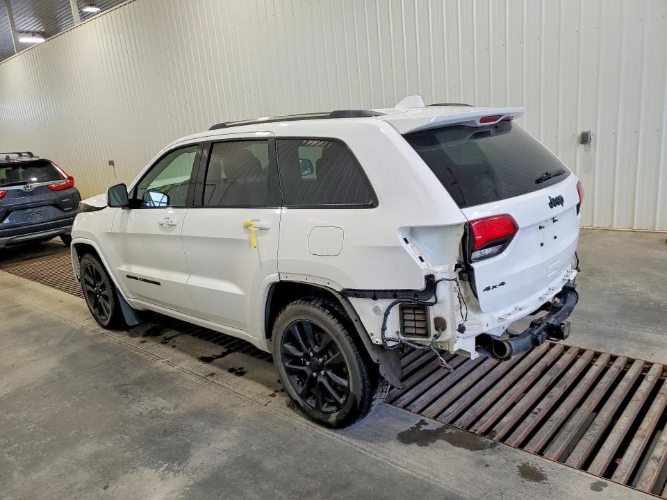 2021 JEEP GRAND CHEROKEE LAREDO 2