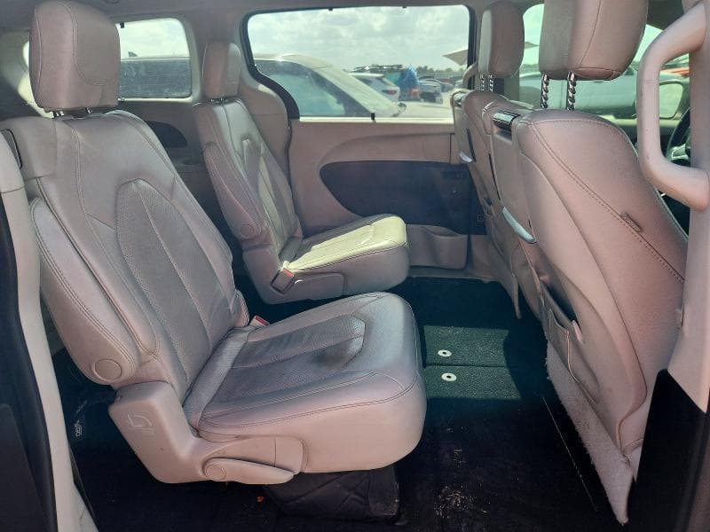 2018 CHRYSLER PACIFICA TOURING L PLUS 11