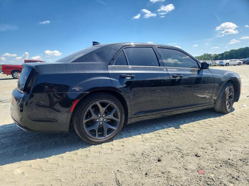 2023 CHRYSLER 300 TOURING 3