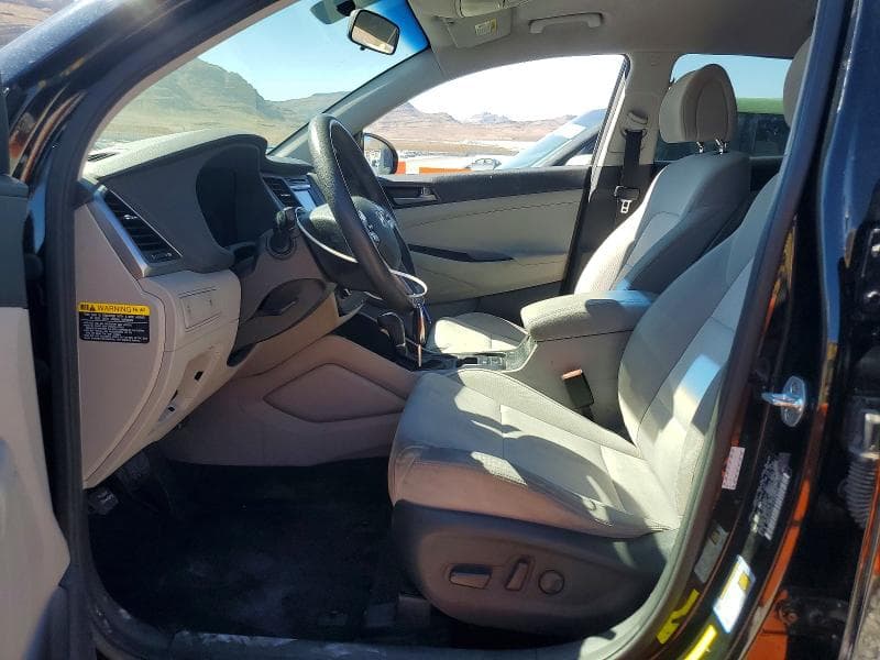 2017 HYUNDAI TUCSON SE 7