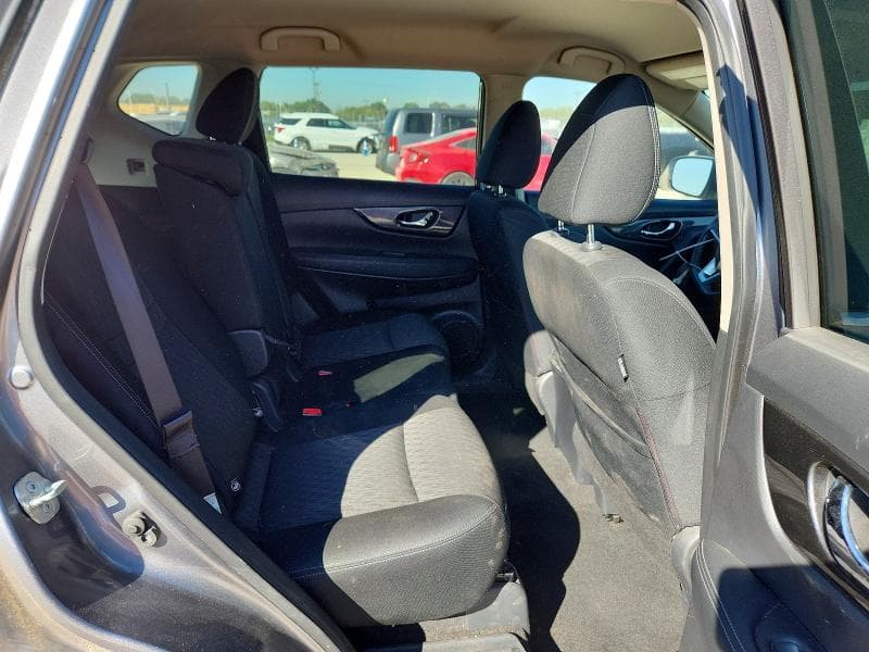 2017 NISSAN ROGUE SV 11