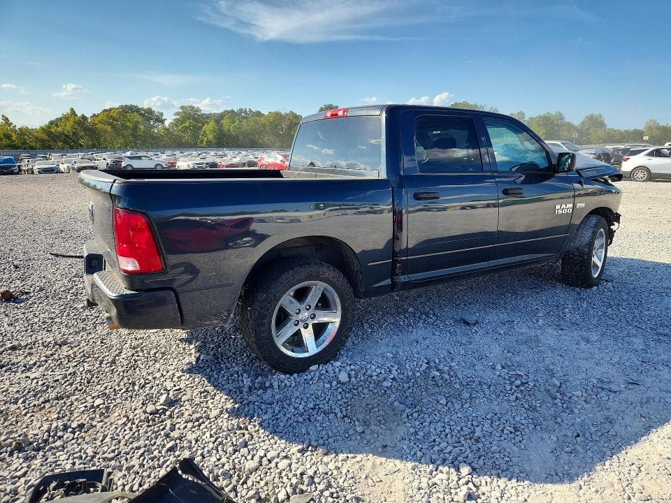 2017 RAM 1500 ST 3