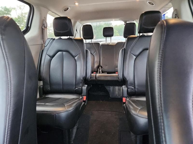 2023 CHRYSLER PACIFICA TOURING L 10