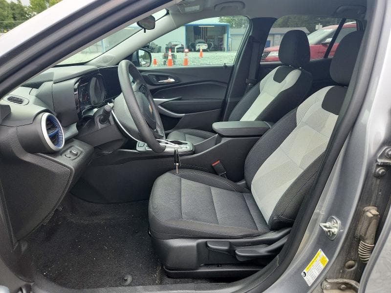 2025 CHEVROLET TRAX LS 7
