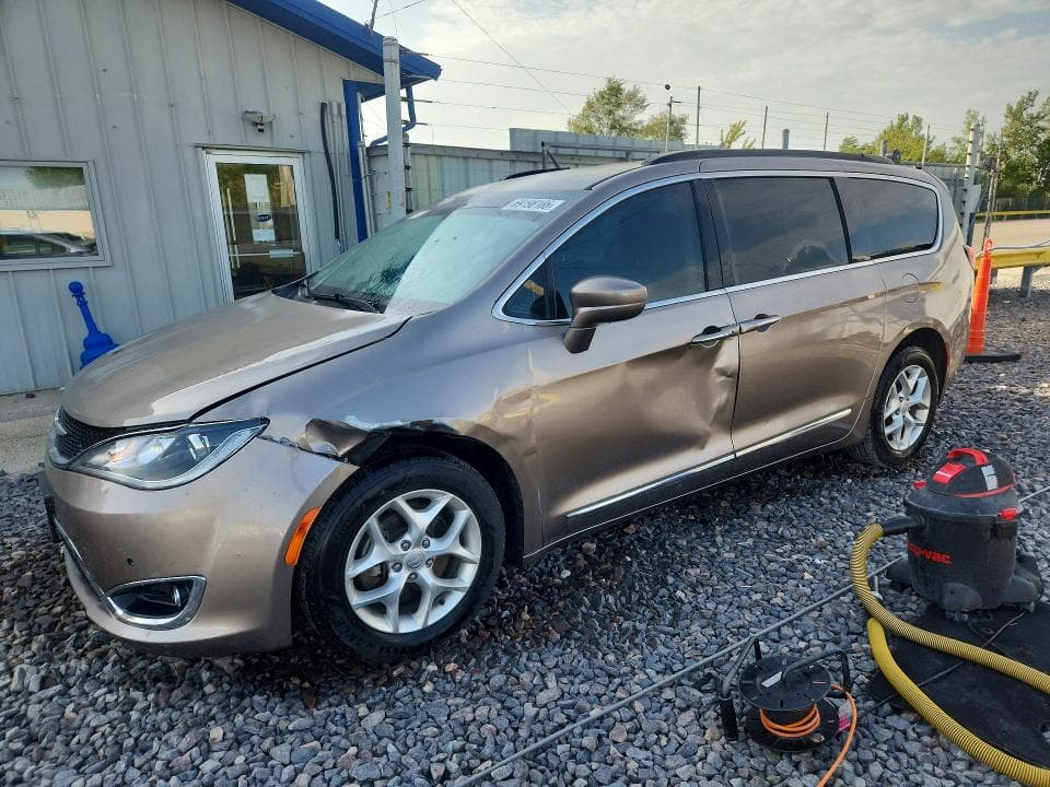 2017 CHRYSLER PACIFICA TOURING L