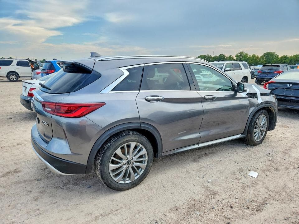 2024 INFINITI QX50 LUXE 3