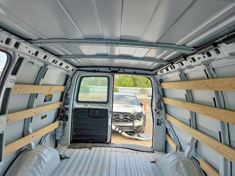 2026 GMC SAVANA G2500 10