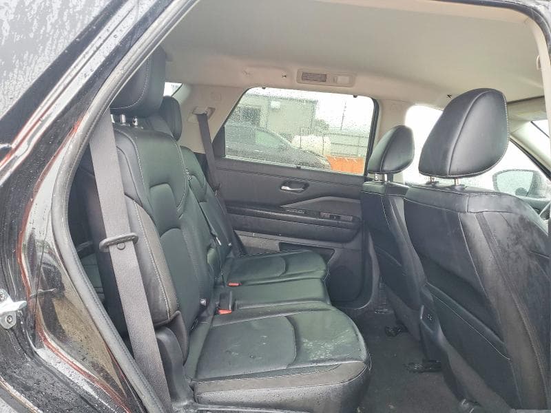 2023 NISSAN PATHFINDER SL 11