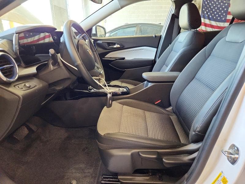 2024 CHEVROLET TRAX 1LT 7