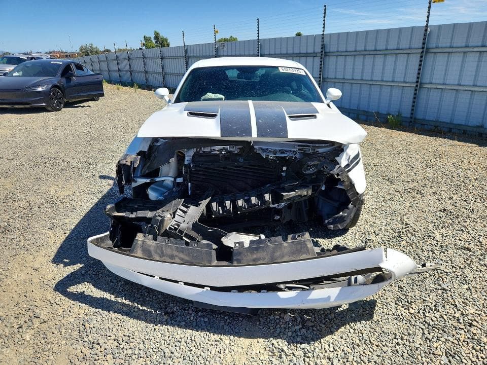 2023 DODGE CHALLENGER SXT 5