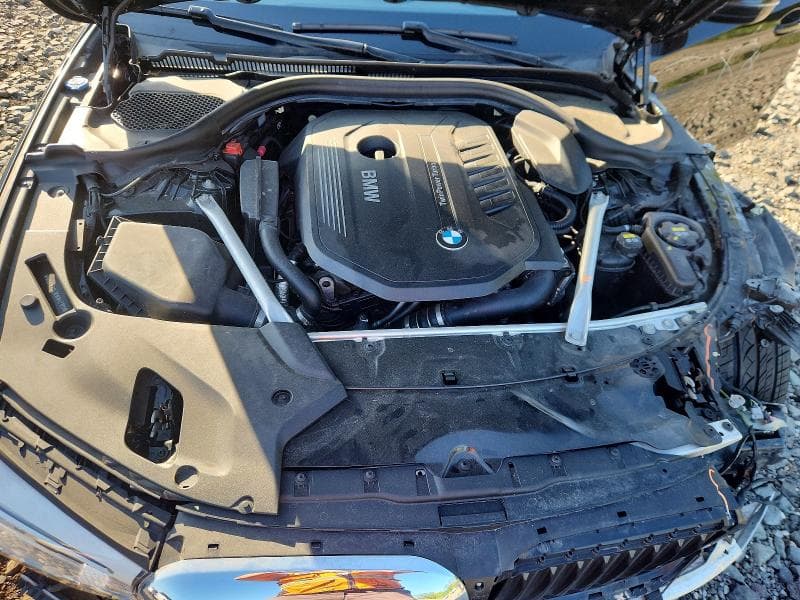 2019 BMW 540 XI 11