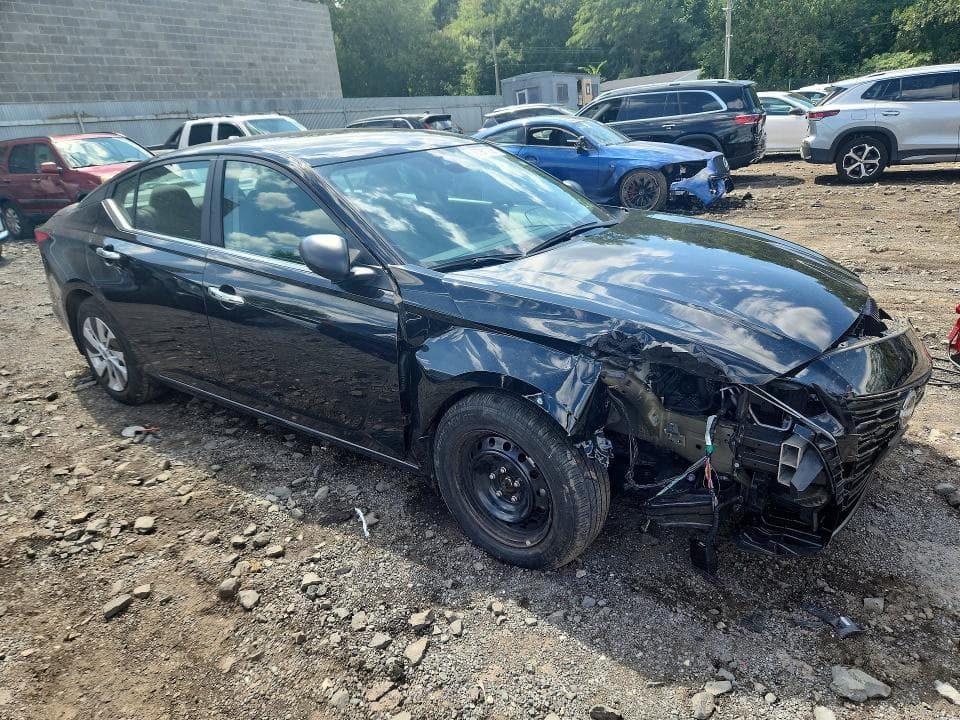 2024 NISSAN ALTIMA S 4