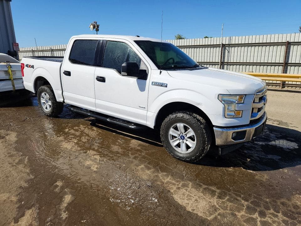 2017 FORD F150 SUPERCREW 4