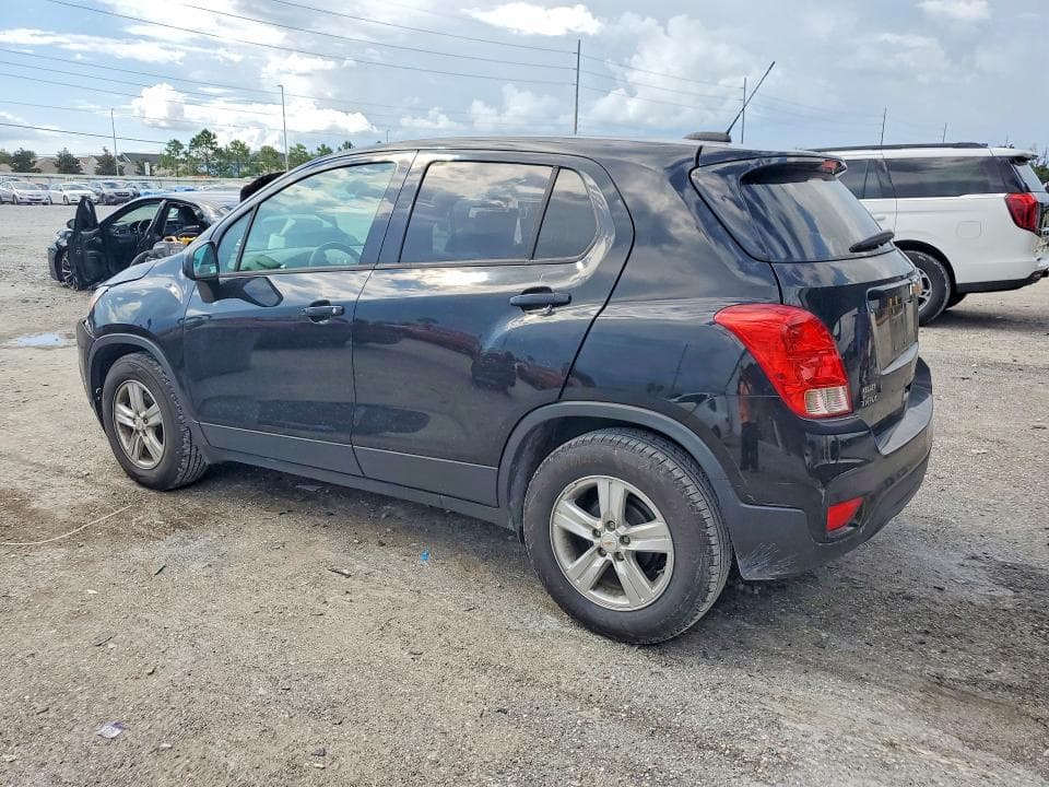 2020 CHEVROLET TRAX LS 2