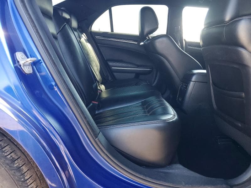 2019 CHRYSLER 300 S 10