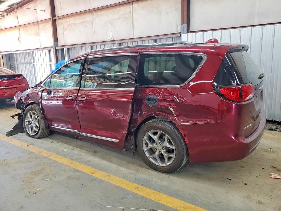 2017 CHRYSLER PACIFICA LIMITED 2