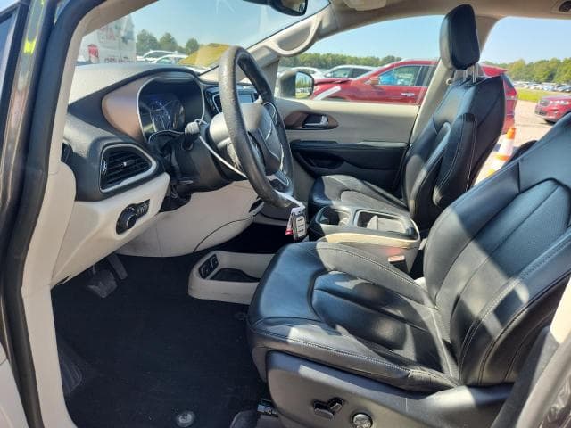 2021 CHRYSLER VOYAGER LXI 7