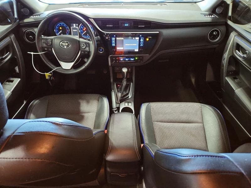 2017 TOYOTA COROLLA SE 8