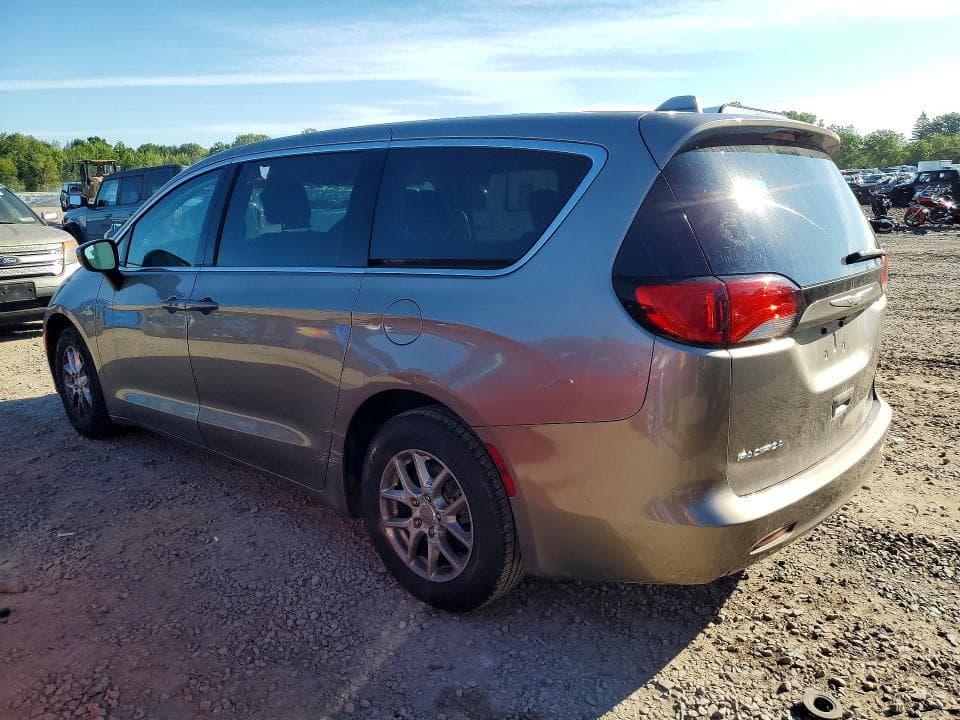 2017 CHRYSLER PACIFICA LX 2