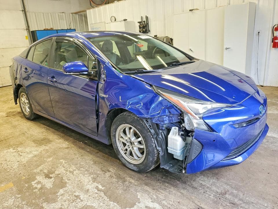 2018 TOYOTA PRIUS THREE 4