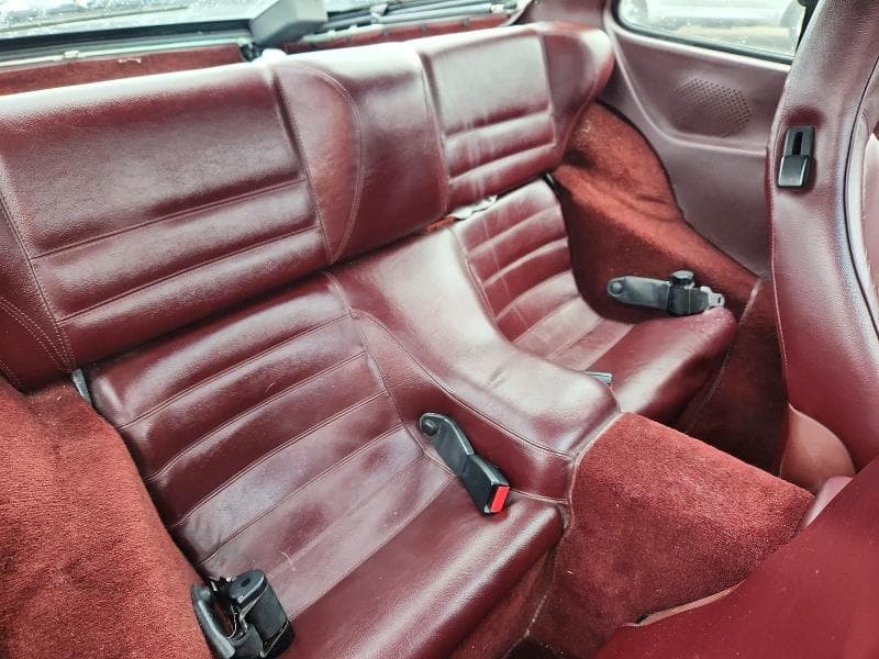 1986 PORSCHE 944 10
