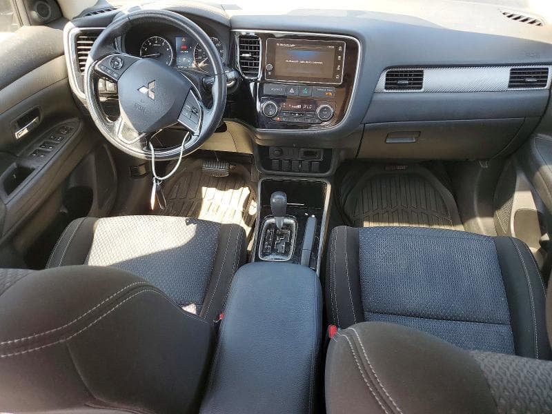 2017 MITSUBISHI OUTLANDER SE 8