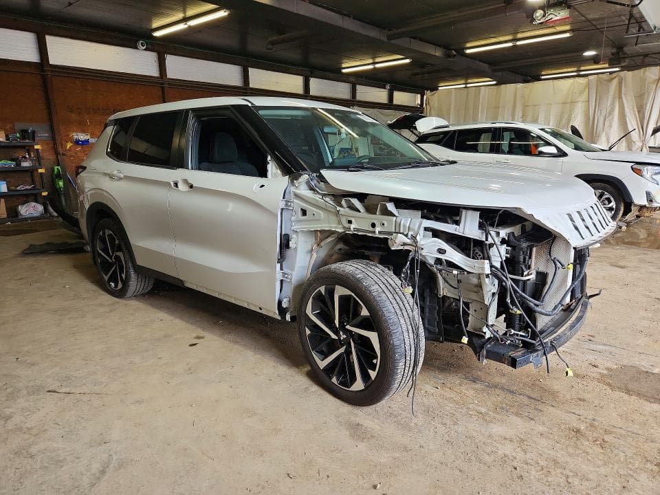 2022 MITSUBISHI OUTLANDER ES 4