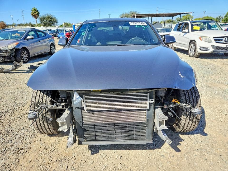 2018 BMW 330E 5
