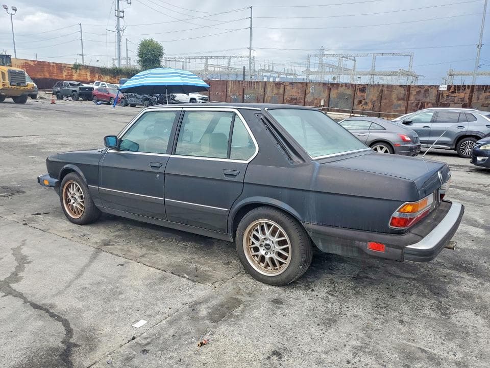1985 BMW 535 I AUTOMATIC 2