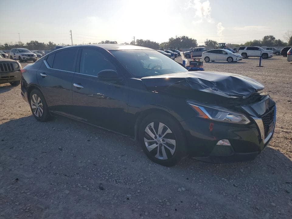 2019 NISSAN ALTIMA S 4