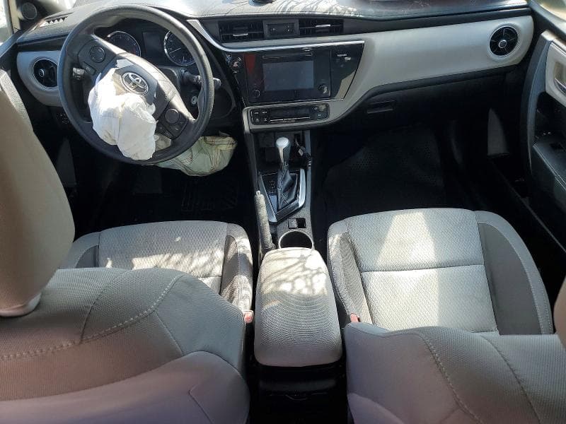 2017 TOYOTA COROLLA LE 8
