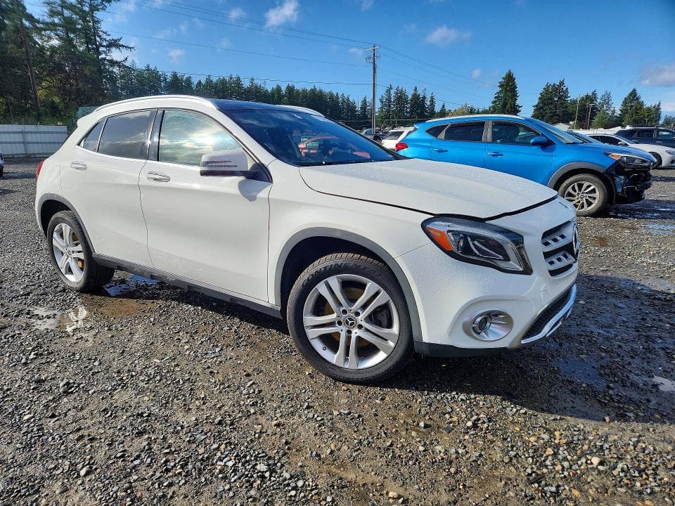 2019 MERCEDES-BENZ GLA 250 4