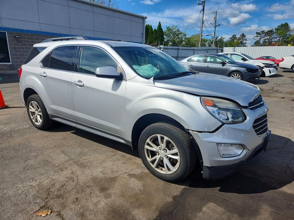 2017 CHEVROLET EQUINOX LT 4