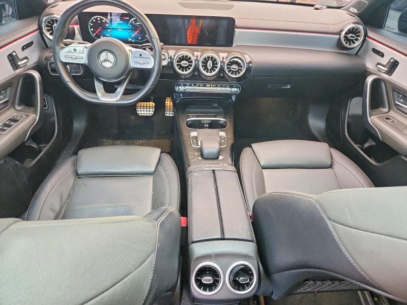 2019 MERCEDES-BENZ A 220 8