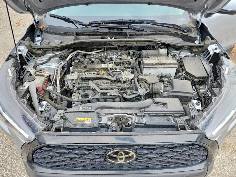 2022 TOYOTA COROLLA CROSS LE 12